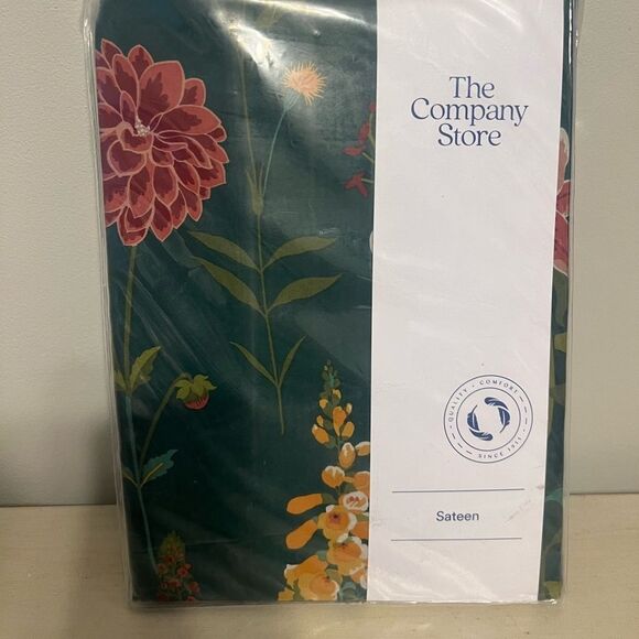 The Company Store Twin Legends Hotel
Flower Garden,  Sateen Fitted Sheet, Green - Picture 5 of 7